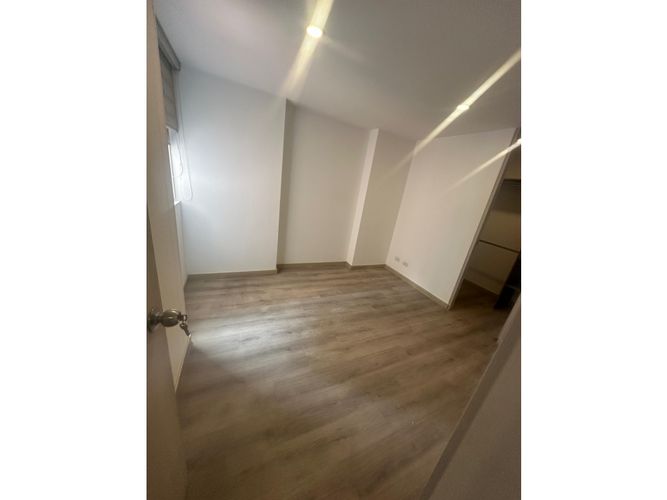 Apartamento de 3 alcobas en arriendo en Prados De Sabaneta, Sabaneta, 90 m² · foto 16 de 24