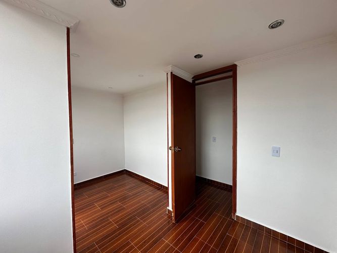Apartamento de 2 alcobas en venta en Uaecd 007, Soacha, 42 m² · foto 7 de 11