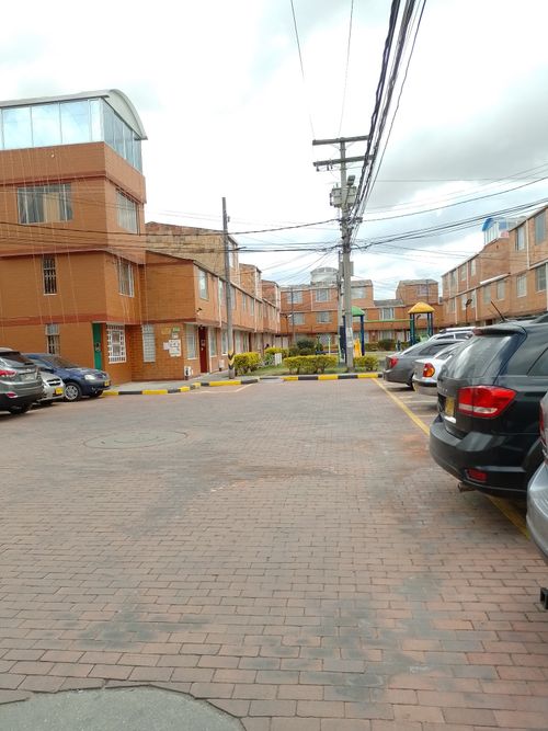 Casa de 3 alcobas en venta en Mirador De San Ignacio Et. Viii, Soacha, 70 m² · foto 2 de 12