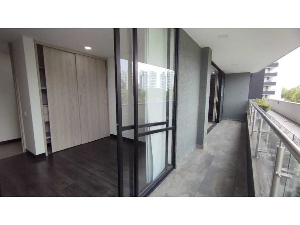 Apartamento en Arriendo en Avenida Centenario, Armenia