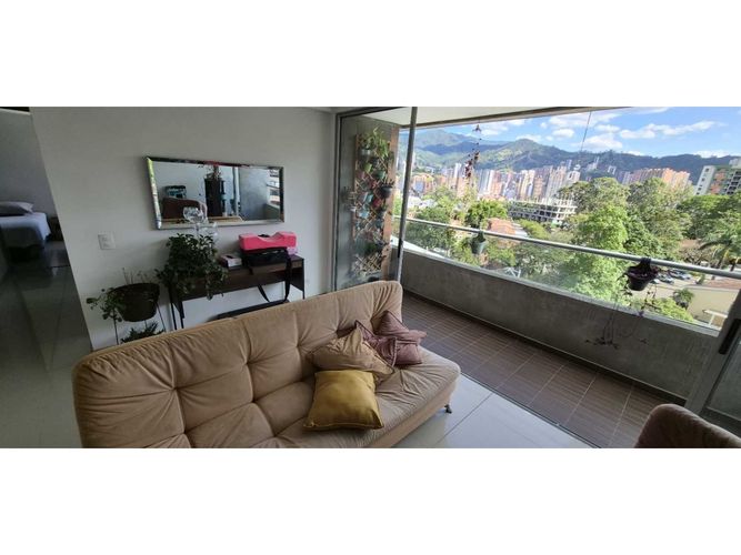 Apartamento de 3 alcobas en venta en San Juan Bautista, Itagüí, 78 m² · foto 5 de 16