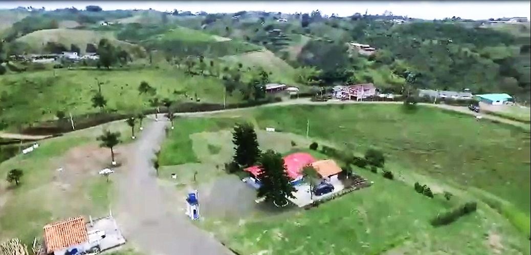 Finca en venta en San Jose Sur, Pereira, 10000 m² · foto 10 de 11