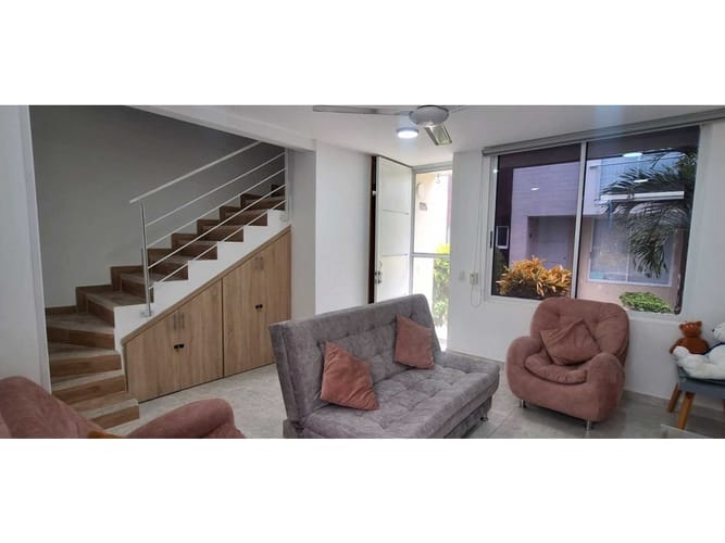 Casa de 3 alcobas en venta en Girardot, Girardot, 64 m² · foto 2 de 24
