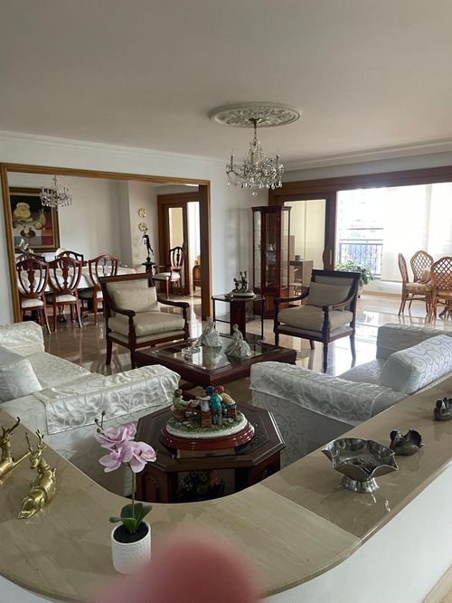 Apartamento de 4 alcobas en venta en Aguacatal, Cali, 240 m² · foto 1 de 20