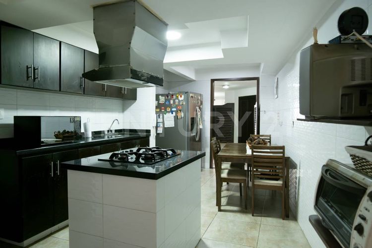 Apartamento de 3 alcobas en venta en San Fernando Viejo, Cali, 227 m² · foto 9 de 22