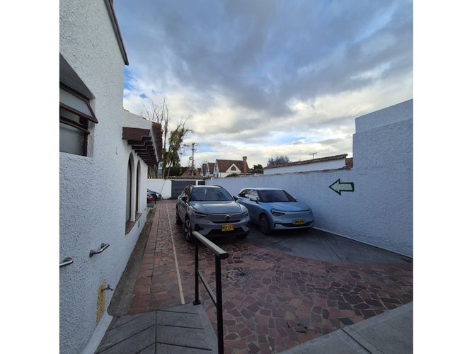 Casa de 7 alcobas en venta en San Jose De Bavaria, Bogotá, 939 m² · foto 5 de 5