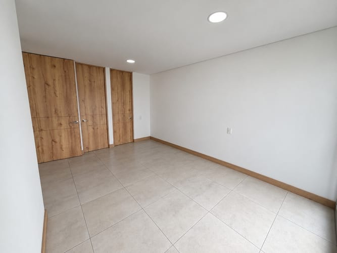 Apartamento de 2 alcobas en venta en Senderos Del Lili, Cali, 70 m² · foto 5 de 12