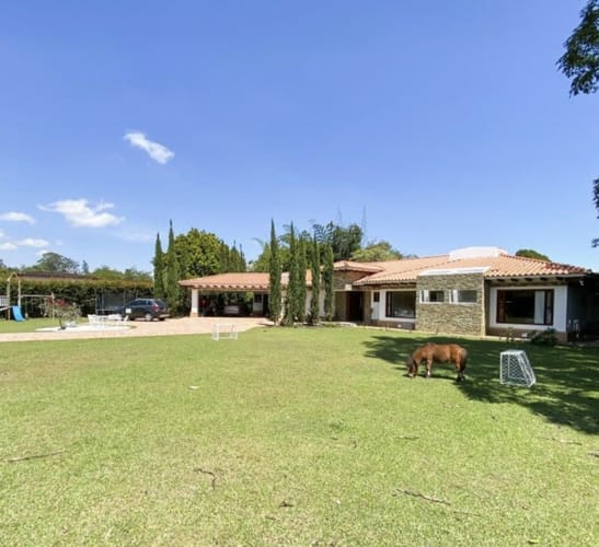 Casa de 4 alcobas en venta en Llano Grande, Rionegro, 450 m² · foto 2 de 24