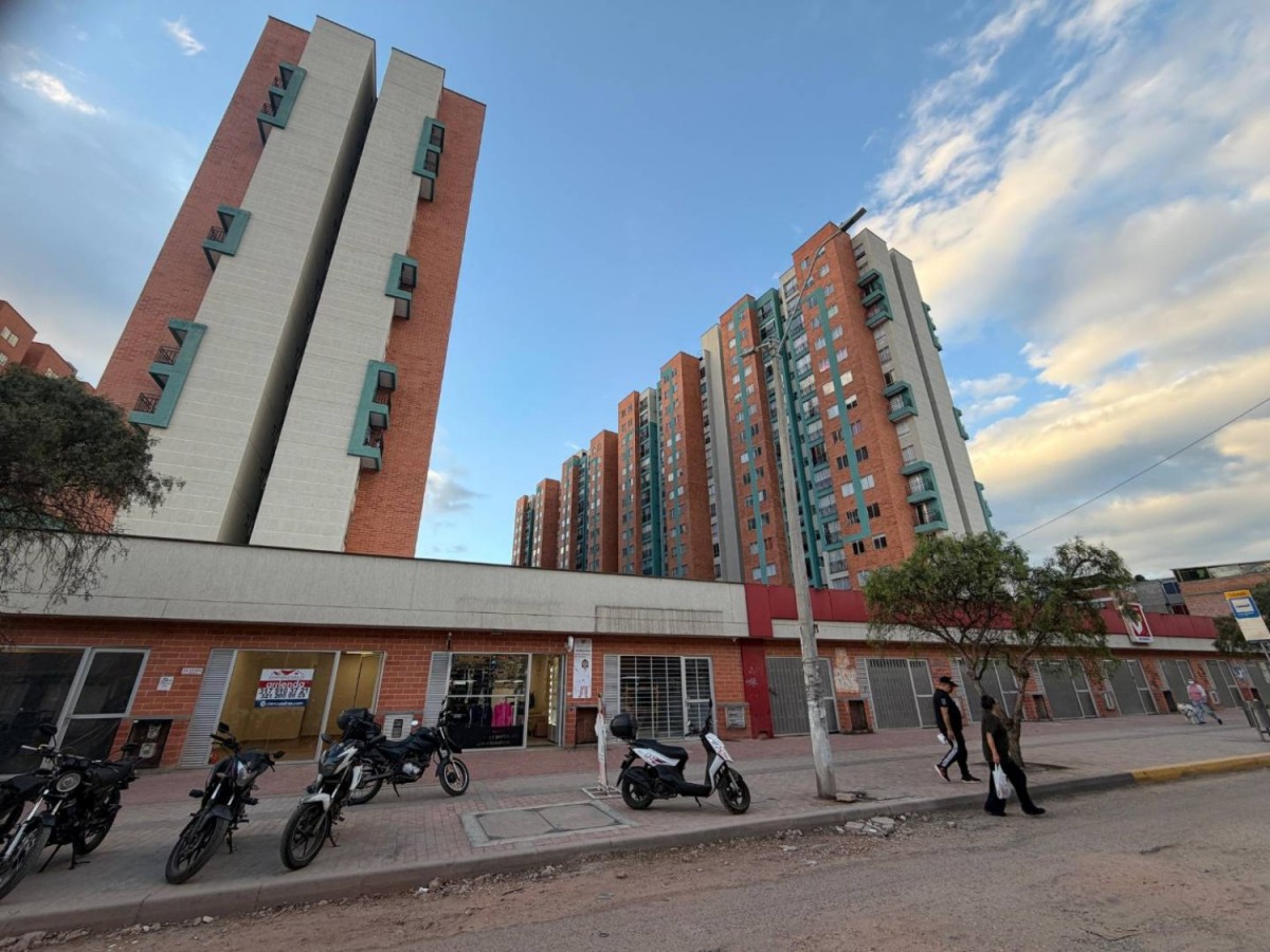 Retail space for rent in Fontanar del río, Bogotá