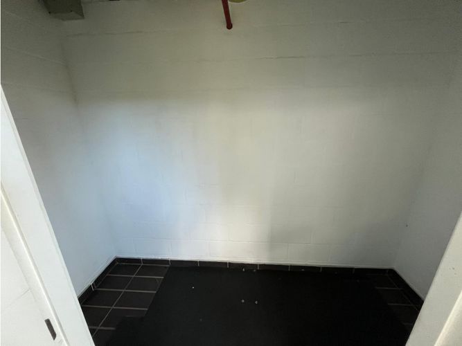 Oficina en arriendo en Los Balsos, Medellín, 71 m² · foto 9 de 10