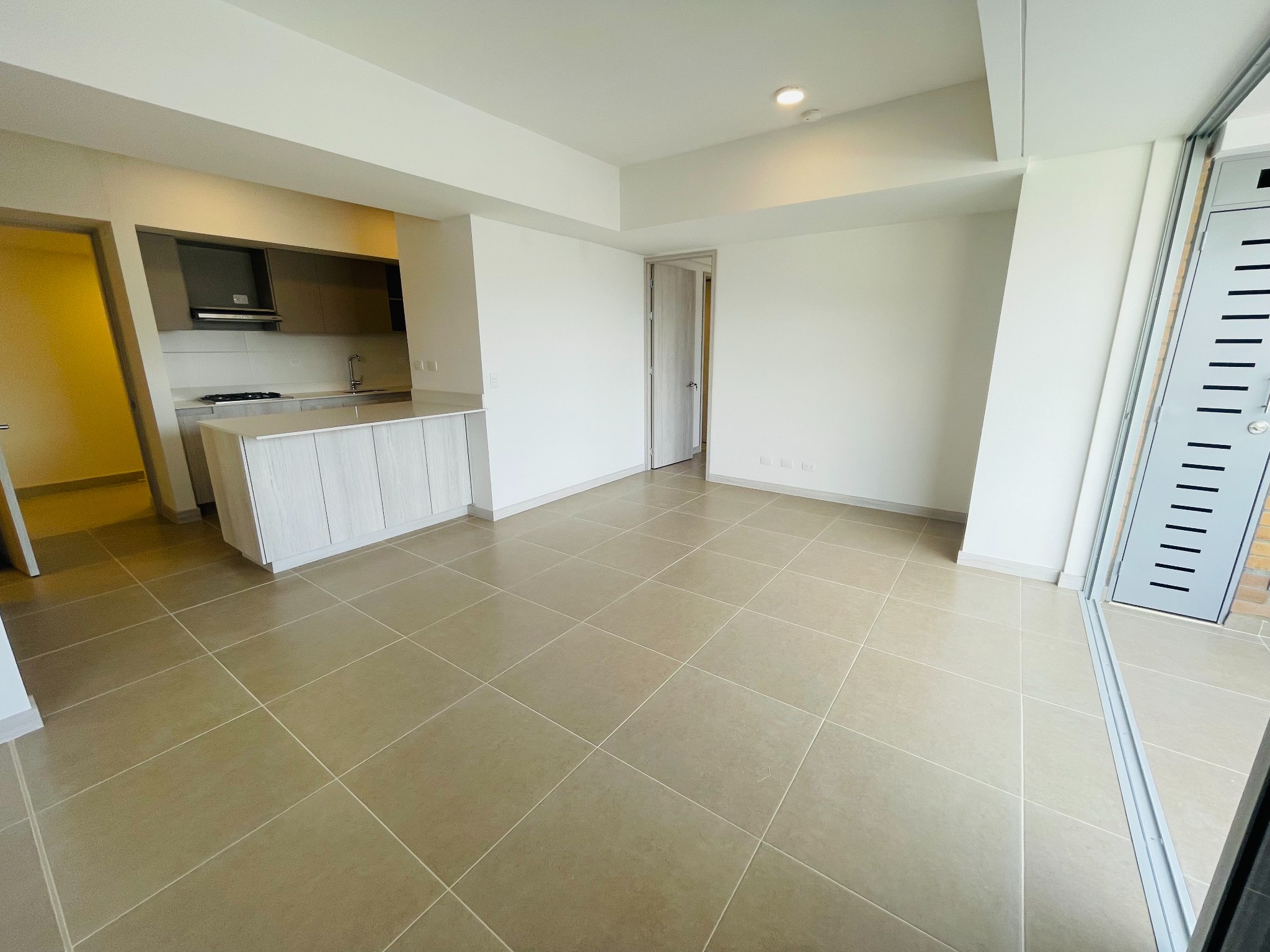 Apartamento en arriendo en Ciudad Del Río, Medellín · foto 6 de 20