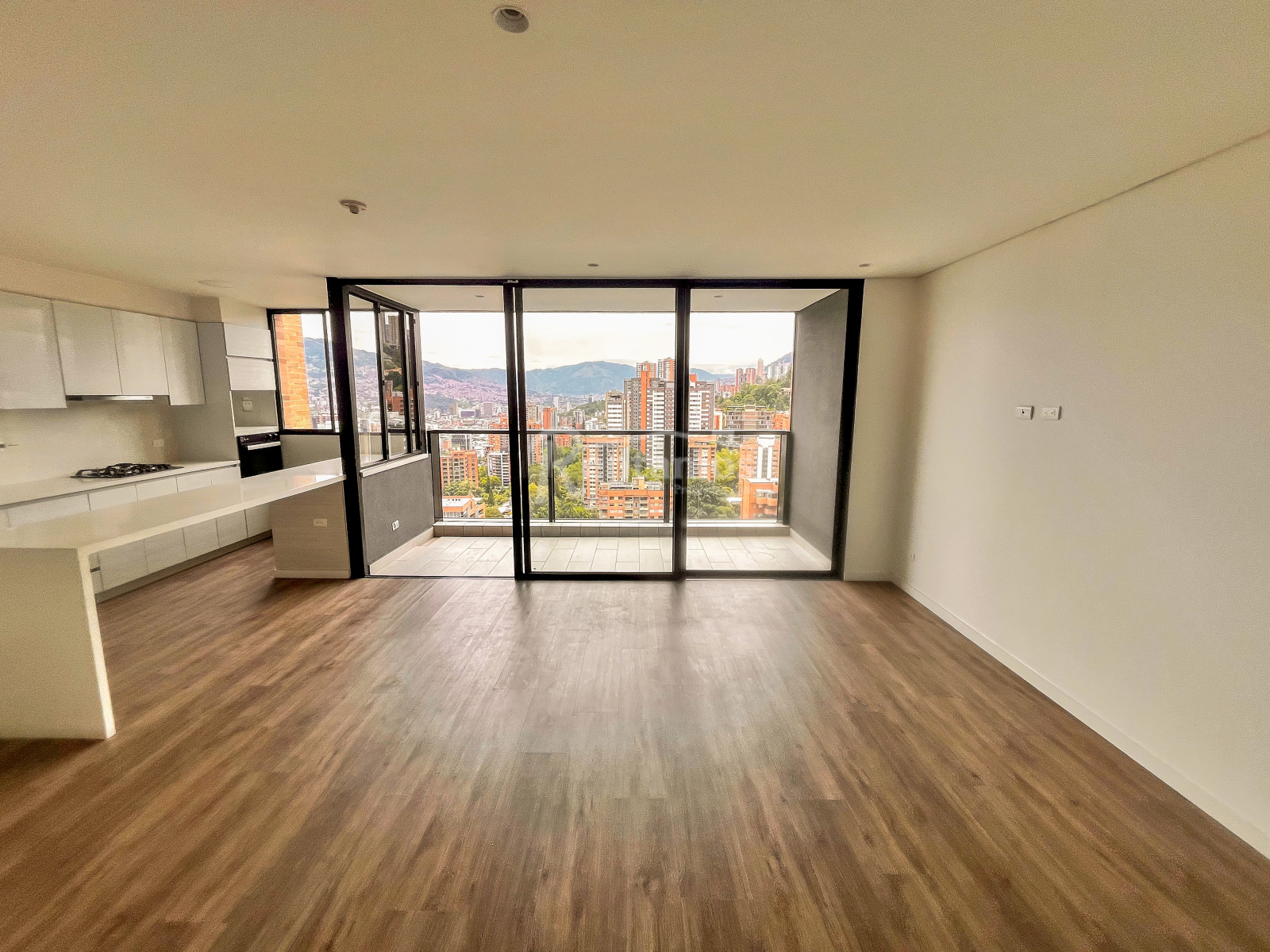 Apartamento en Arriendo en Lalinde, Medellín