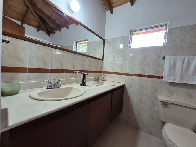 Casa de 3 alcobas en venta en Las Mercedes, Jamundí, 291 m² · foto 18 de 24