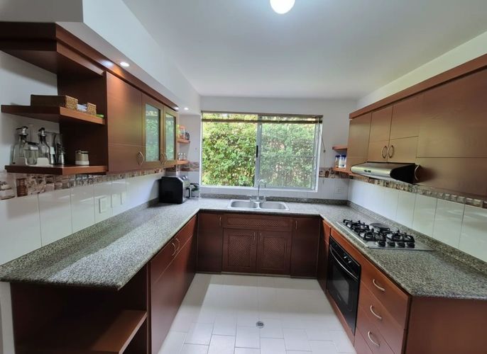Casa de 3 alcobas en venta en Las Mercedes, Jamundí, 291 m² · foto 9 de 24