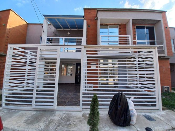 Casa de 3 alcobas en venta en Rincón De Zaragoza, Jamundí, 85 m² · foto 2 de 24