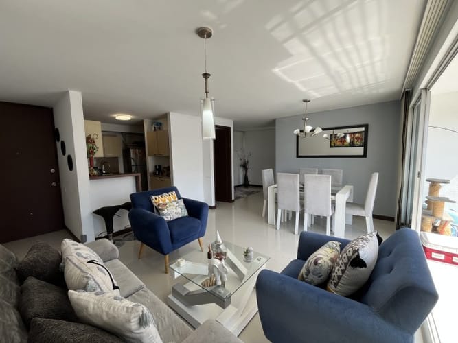 Apartamento de 3 alcobas en venta en Bochalema, Cali, 85 m² · foto 3 de 21