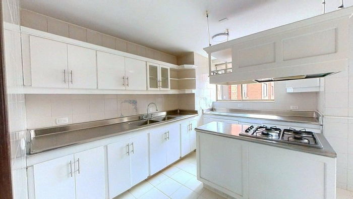 Apartamento de 4 alcobas en venta en El Ingenio, Cali, 207 m² · foto 3 de 18