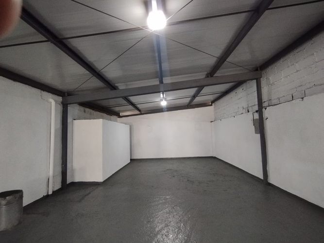 Bodega en arriendo en Cristo Rey, Medellín, 170 m² · foto 5 de 13