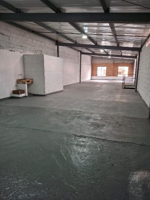 Bodega en arriendo en Cristo Rey, Medellín, 170 m² · foto 11 de 13