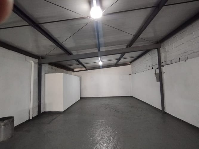 Bodega en venta en Cristo Rey, Medellín, 170 m² · foto 5 de 13