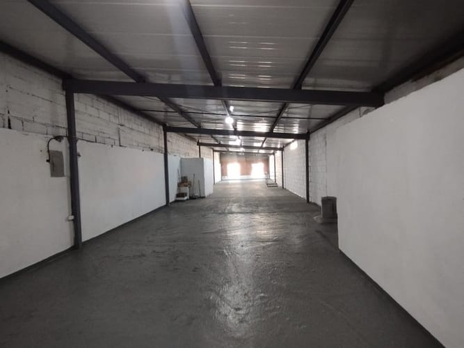 Bodega en venta en Cristo Rey, Medellín, 170 m² · foto 9 de 13