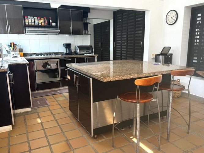 Casa de 4 alcobas en venta en Ricaurte, 250 m² · foto 5 de 24
