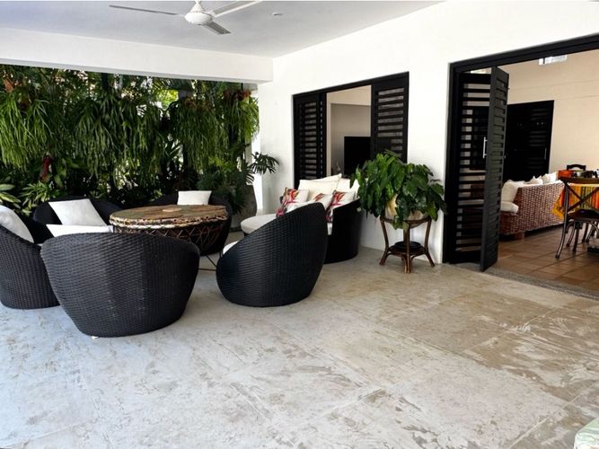 Casa de 4 alcobas en venta en Ricaurte, 250 m² · foto 8 de 24