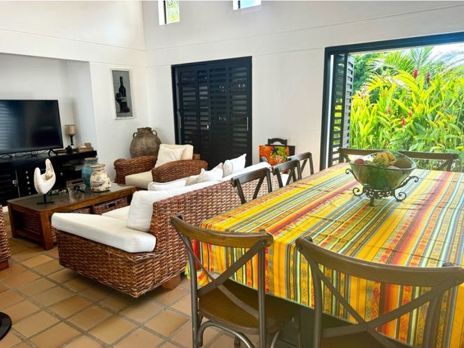 Casa de 4 alcobas en venta en Ricaurte, 250 m² · foto 21 de 24
