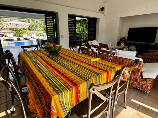 Casa de 4 alcobas en venta en Ricaurte, 250 m² · foto 22 de 24
