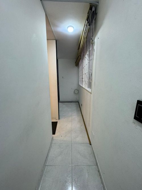 Apartaestudio en venta en Las Nieves, Bogotá, 35 m² · foto 8 de 9