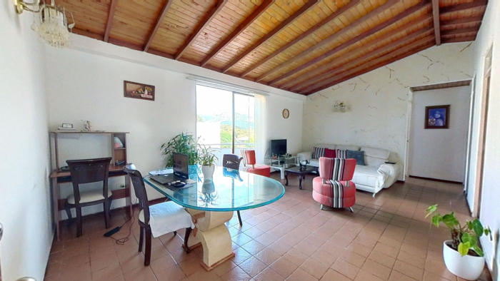 Apartamento en venta en Alferez Real, Cali · foto 2 de 11