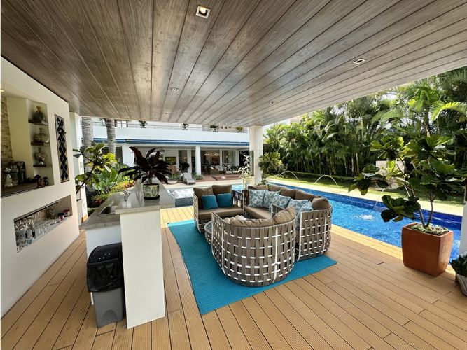 Casa de 5 alcobas en venta en Pance, Cali, 550 m² · foto 2 de 13