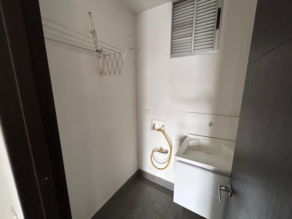 Apartamento en venta en Santa Barbara, Bogotá · foto 6 de 24