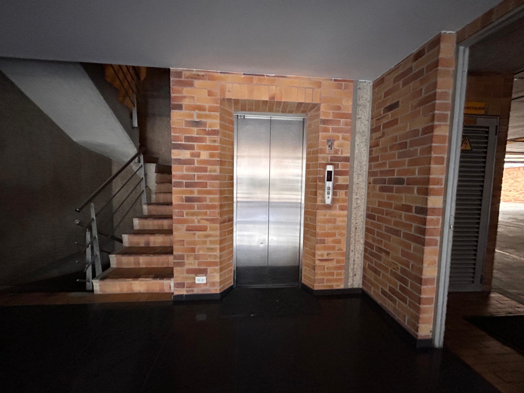 Apartamento en venta en Santa Barbara, Bogotá · foto 21 de 24