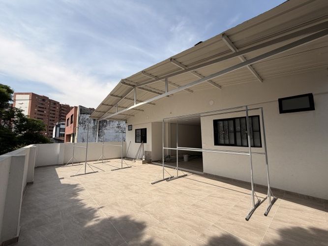 Edificio en venta en Santa Anita, Cali, 1100 m² · foto 6 de 10