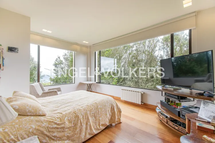 Casa de 5 alcobas en venta en Yerbabuena, Sopó, 407 m² · foto 11 de 16