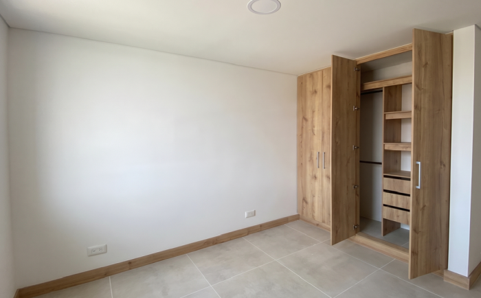 Apartamento de 3 alcobas en venta en Senderos Del Lili, Cali, 76 m² · foto 9 de 10