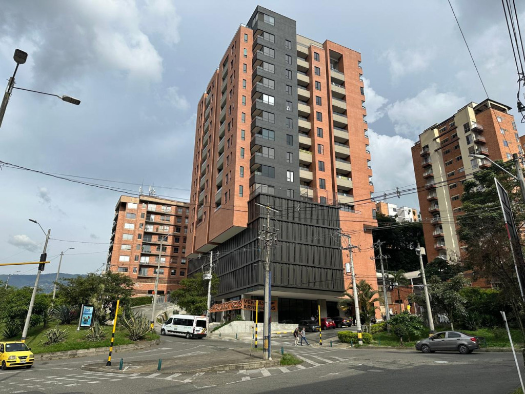 Local en Arriendo en El Poblado, Medellín