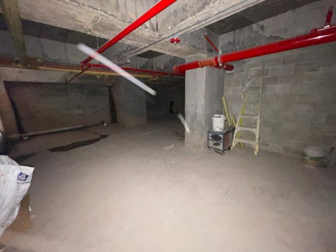 Local en arriendo en El Poblado, Medellín, 419 m² · foto 12 de 14