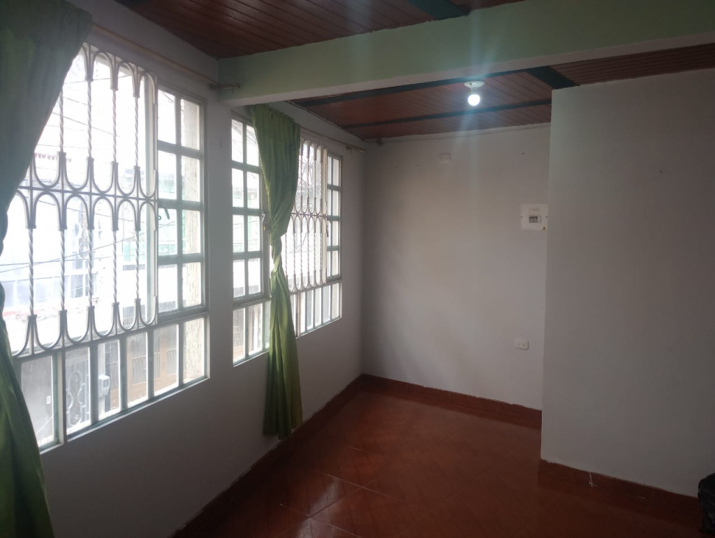 Casa en venta en Chico Sur, Bogotá · foto 5 de 24