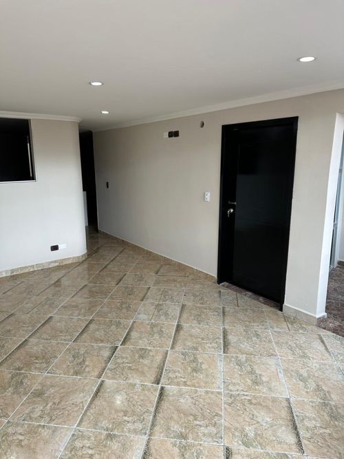 Casa de 7 alcobas en venta en Bosa La Libertad, Bogotá, 265 m² · foto 6 de 24