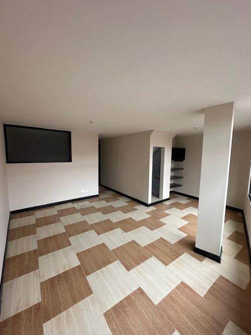 Casa de 7 alcobas en venta en Bosa La Libertad, Bogotá, 265 m² · foto 11 de 24