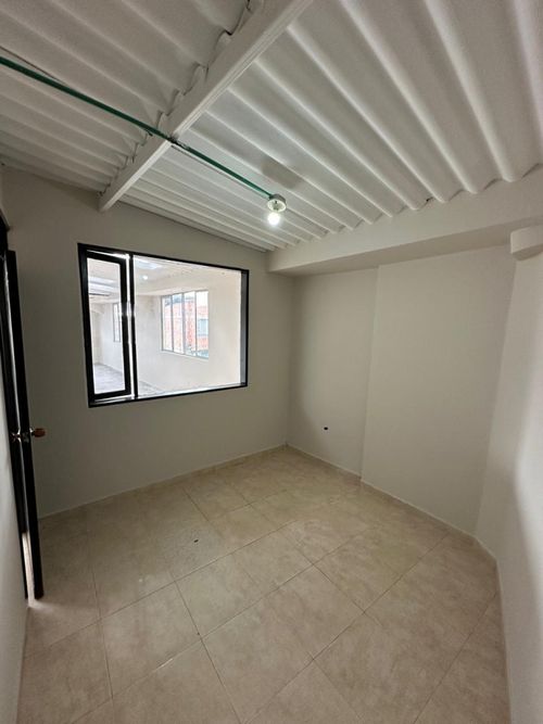 Casa de 7 alcobas en venta en Bosa La Libertad, Bogotá, 265 m² · foto 20 de 24