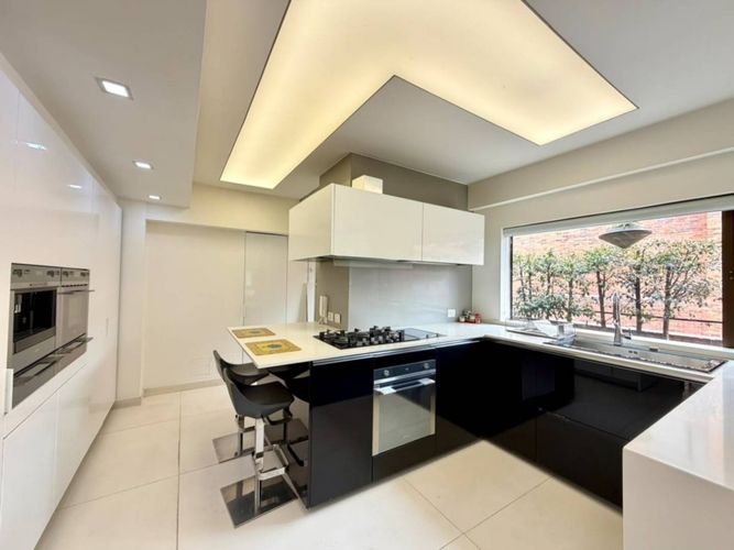 Apartamento de 2 alcobas en arriendo en La Cabrera, Bogotá, 130 m² · foto 5 de 24