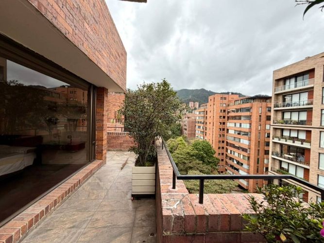 Apartamento de 2 alcobas en arriendo en La Cabrera, Bogotá, 130 m² · foto 21 de 24