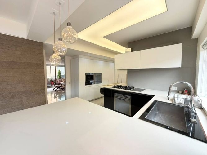 Apartamento de 2 alcobas en arriendo en La Cabrera, Bogotá, 130 m² · foto 23 de 24