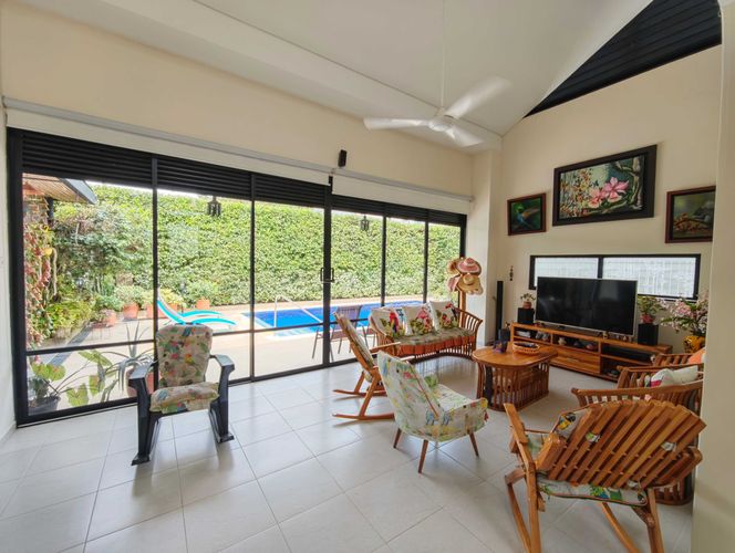 Casa de 4 alcobas en venta en Ricaurte, Ricaurte, 438 m² · foto 7 de 24