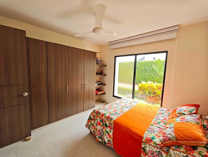 Casa de 4 alcobas en venta en Ricaurte, Ricaurte, 438 m² · foto 19 de 24