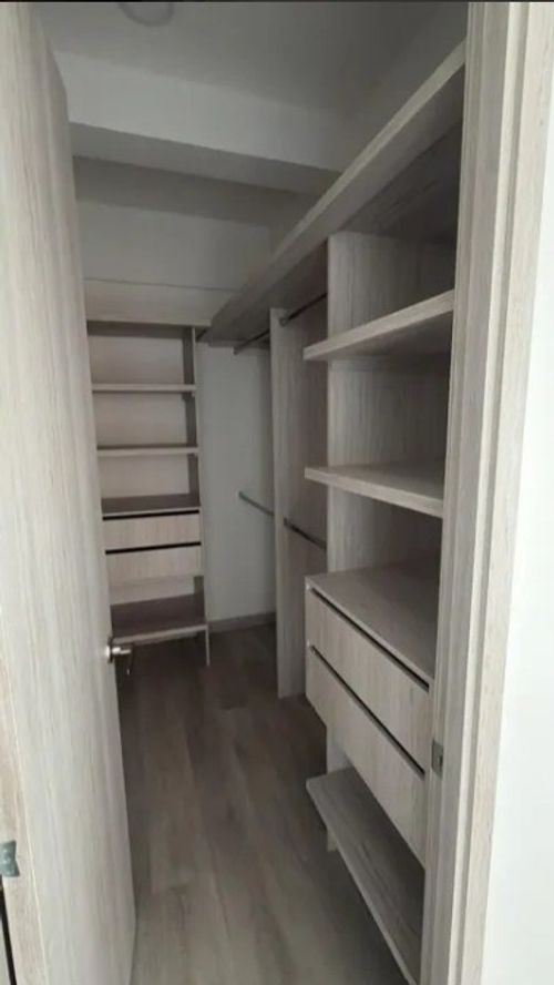 Apartamento de 2 alcobas en arriendo en Ciudad Del Río, Medellín, 65 m² · foto 4 de 6