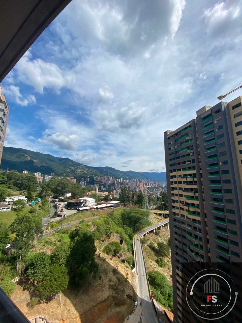 Apartamento de 2 habitaciones en arriendo en Medellín — imagen 1 de 11
